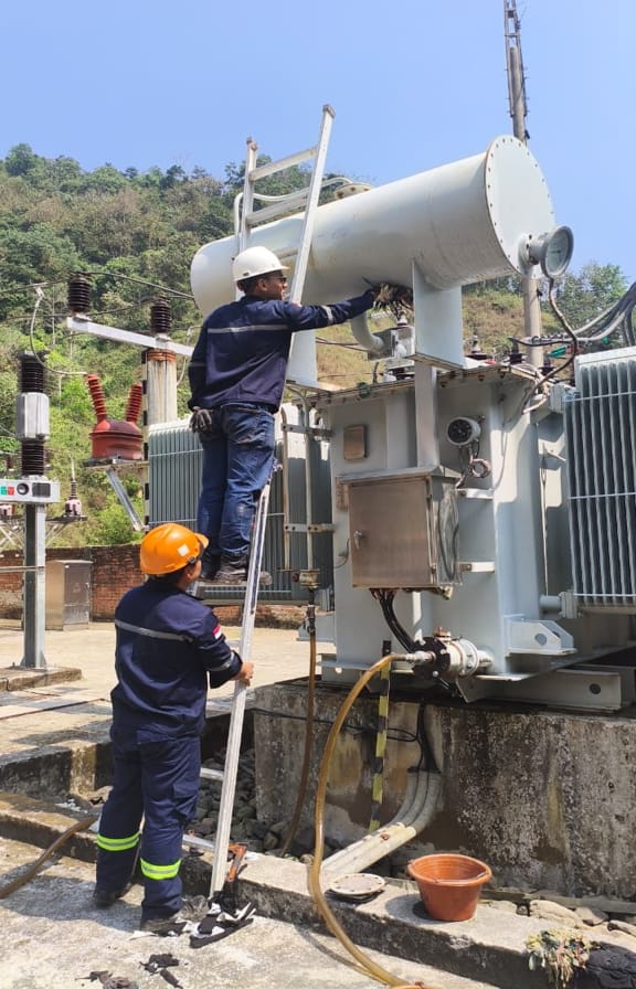 Maintenance trafo PLTM Cikaso